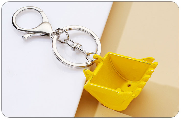 سلسلة مفاتيح حفارة معدنية إبدا - مراجعة Heavy Equipment Key Ring وسعره