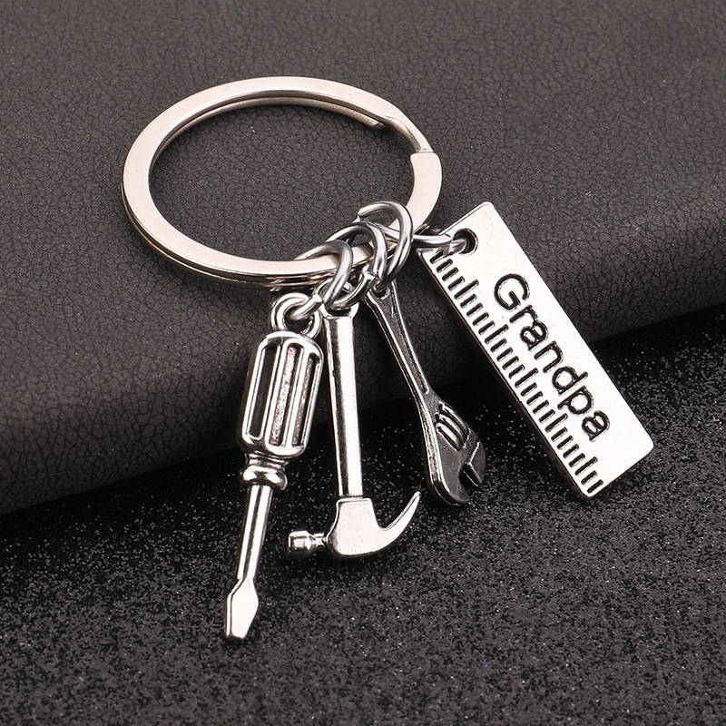 شيك تصميم سلاسل المفاتيح لأبي  - مراجعة Heavy Equipment Key Ring وسعره